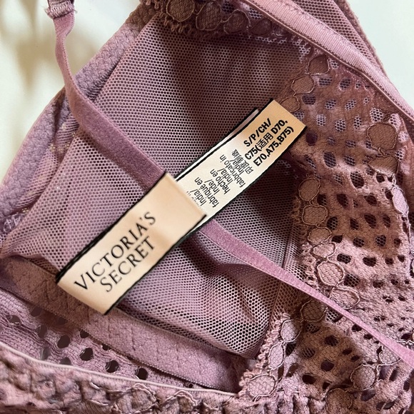 Victoria’s Secret long line lace scolloped bralette S - Picture 4 of 8